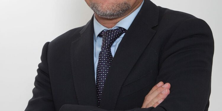 “Energie rinnovabili”: il “Comitato per il NO” ha avviato una raccolta di 10.000 firme per la presentazione di un referendum regionale consultivo