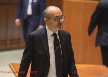 Paolo Truzzu (FdI): «Il Dl 15 sulle energie rinnovabili è una legge “Manifesto”, debole e inefficace»