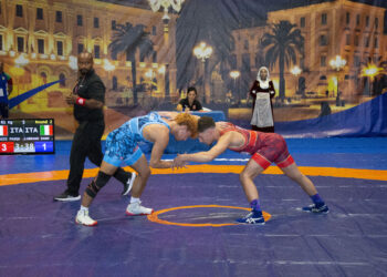 Successo per le giovani promesse della lotta al Torneo “Città di Sassari”: l’Italia brilla nella prima giornata