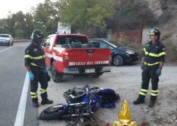 Dorgali: perde il controllo della moto, muore un 39enne