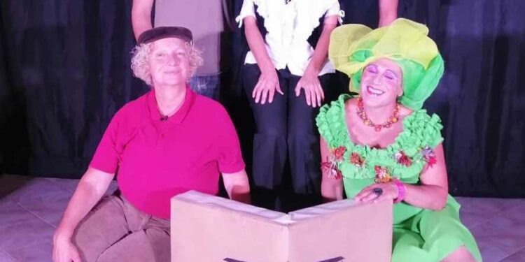 A Tula “Riuscirà Tottoni Braghetta ad avere un erede dalla signorina Vera Passera???”