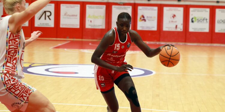 Altro rinforzo per il San Salvatore: ecco la pivot Aida Thiam!