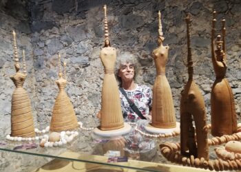 La mostra “Terra Forme” di scultura ceramica al Monte Granatico di Orosei