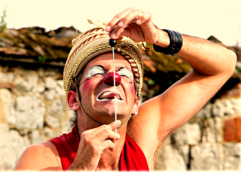 Dal 10 al 13 luglio il mondo incantato del Gallura Buskers Festival atterra per le vie del suggestivo centro storico di Santa Teresa di Gallura