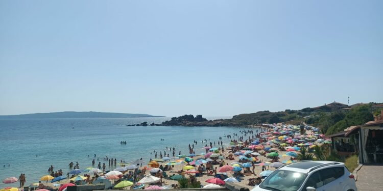 Arriva una domenica “torrida” per la Sardegna con temperature che raggiungeranno i 42 °C