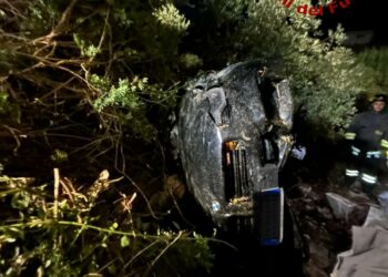 Castelsardo: incidente stradale sulla provinciale 17, sul posto i vigili del fuoco