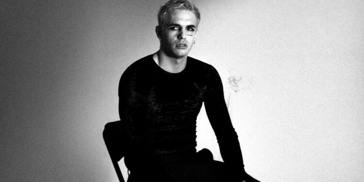 Dopo lo straordinario successo di sabato sera allo Stadio Monteponi di Iglesias, gremito da 8.000 persone, c’è grande attesa, a San Teodoro, per il concerto di Achille Lauro, in programma il 28 settembre