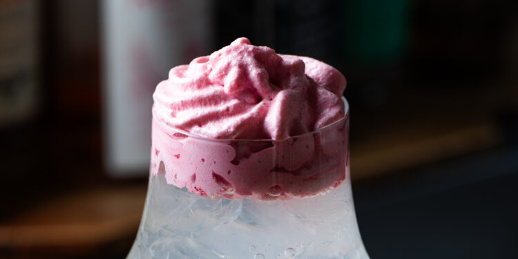 Mirtina alla 29ª Sagra del Mirto per ingolosire e incuriosire, fra cocktail e gelati