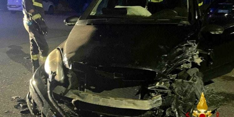 Santa Giusta: incidente stradale in via Eleonora d’Arborea, una persona in ospedale