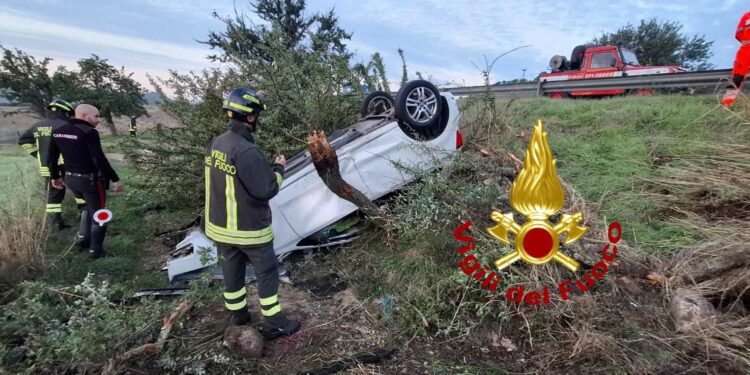 Bultei: si ribalta un’auto sulla provinciale 10