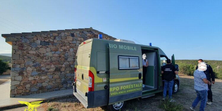 Il Corpo forestale e di vigilanza ambientale ha confiscato una struttura ricettiva abusiva a Pula
