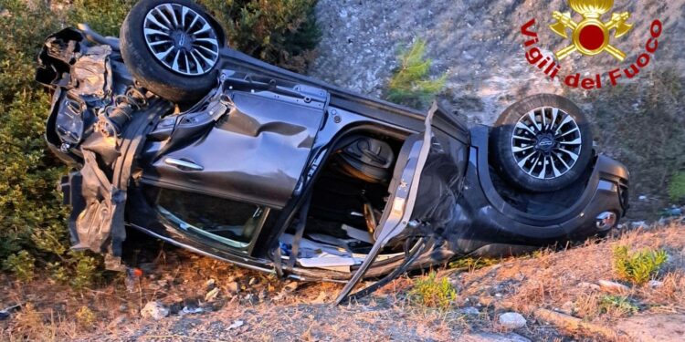 Sassari: incidente stradale sulla statale 291 Var, intervengono i vigili del fuoco
