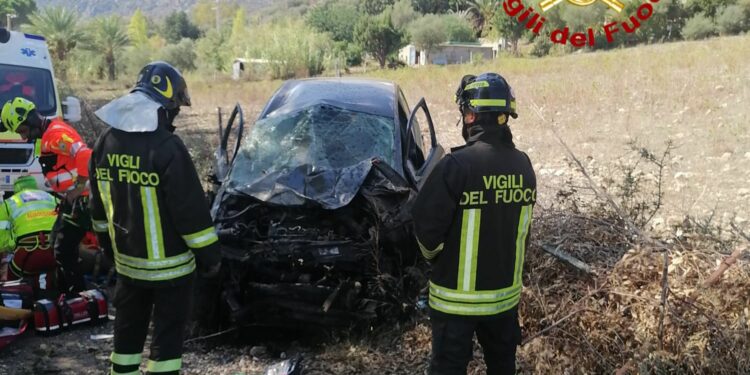 Siniscola: incidente stradale sulla statale 131 Dcn, una persona in ospedale