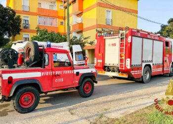 Sedilo: esplode una bottiglia di Gpl in un appartamento