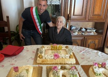 Bottidda: i cent’anni di zia Damiana Chessa e di zia Francesca Bissiri