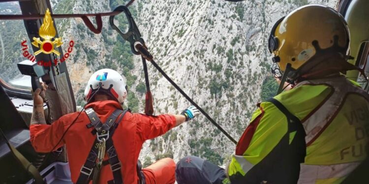 Baunei: si perdono a Piscine di Venere, salvati due giovani stranieri