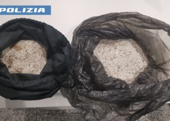 Dall’inizio della stagione estiva appena conclusa, la Polizia di Stato ha sequestrato 125 kg di sabbia, ciottoli e conchiglie