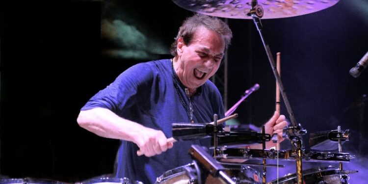 Tullio De Piscopo protagonista oggi a Cagliari al festival Forma e Poesia nel Jazz