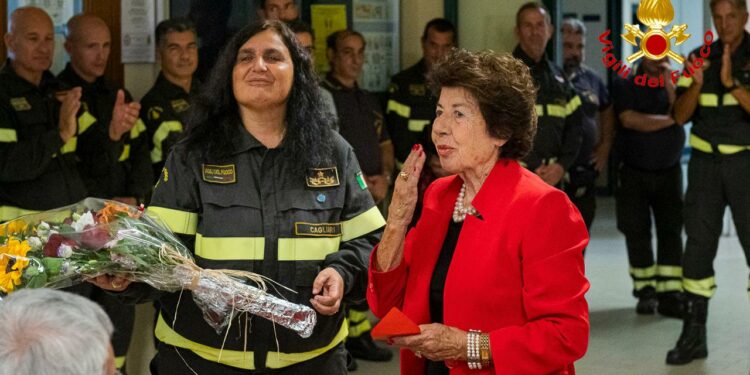 Cerimonia di saluto del comandante dei vigili del fuoco ing. Maria Pannuti e di inaugurazione del dipinto il “Futuro”