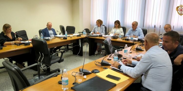 Rinnovabili: audizioni degli assessori dell’Industria, dell’Ambiente e dell’Urbanistica, sulla attuazione della legge “moratoria”