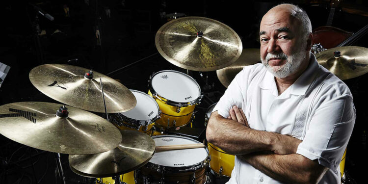 Una lezione di musica con Peter Erskine, tra i batteristi più apprezzati e famosi al mondo, il 2 ottobre, al Teatro Massimo di Cagliari