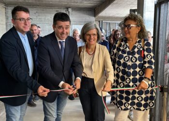 Questa mattina, a Porto Torres, è stata inaugurata la mostra “Ogni Nave ha bisogno di un porto” 