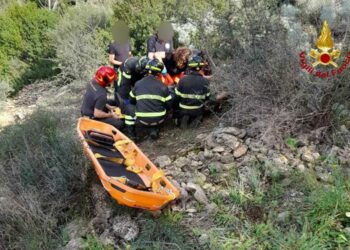 Escolca: scivola in un dirupo, salvata una persona