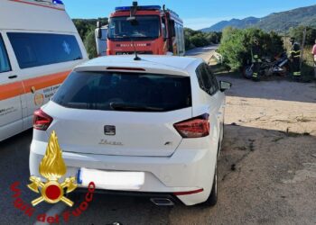 Olbia: scontro tra una moto e una macchina, una persona in ospedale