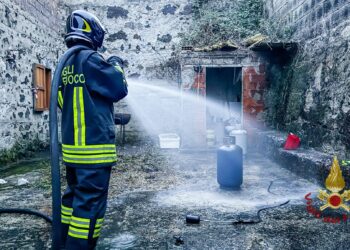 Ghilarza: prende fuoco una bombola GPL in un cortile interno di un “muristene”nel novenario di San Serafino
