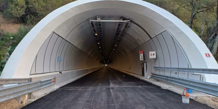 Siniscola: riapre al traffico la canna nord galleria ‘San Francesco II’