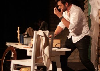La straordinaria vita di Galileo Galilei nello spettacolo di Teatro d’Inverno “ITIS Galileo – Un minuto di rivoluzione”