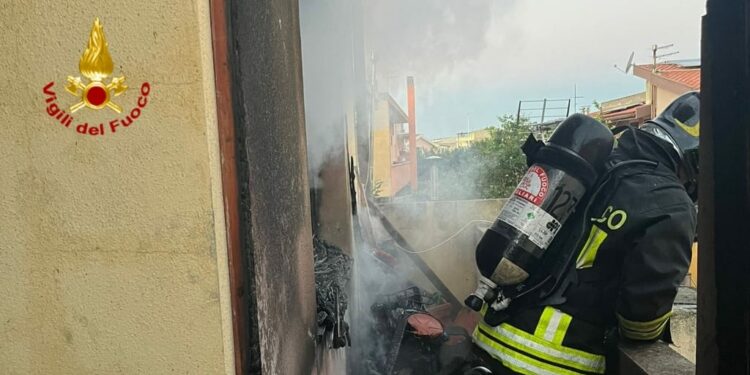 Maracalagonis: a fuoco un’abitazione, evacuate tre persone