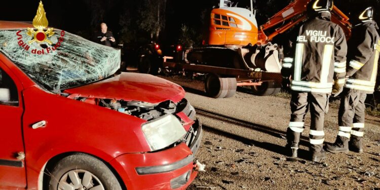 Galtellì: incidente stradale in una traversa della provinciale 64, due feriti