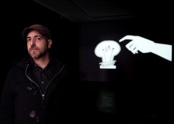 Al via di:segni con l’autrice spagnola di graphic novel Laura Pérez e lo spettacolo “L’amica geniale a fumetti” di Fanny & Alexander