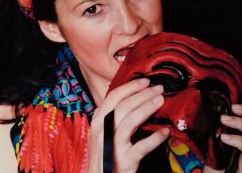 Onifai in scena contro la violenza