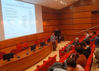 Dal neurone biologico al deep learning: breve storia delle reti neurali artificiali