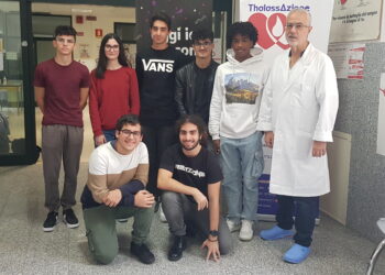 A lezione di solidarietà: gli studenti oristanesi donano il sangue al Centro trasfusionale