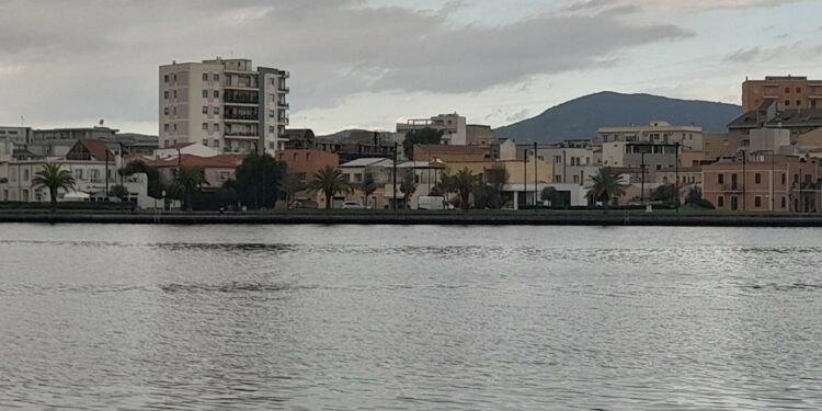 Olbia: rinvenuta marijuana raccolta in sacchi nella zona industriale