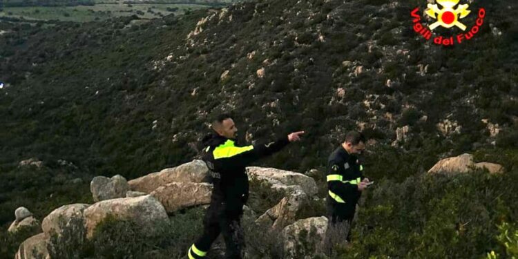 Si sono concluse intorno alle 20.00, le operazioni di ricerca e soccorso di quattro escursionisti che avevano perso l’orientamento in località Santa Barbara, a Sinnnai