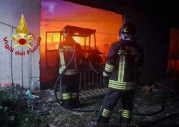 Ploaghe: a fuoco un fienile in località Ena e Giorzi