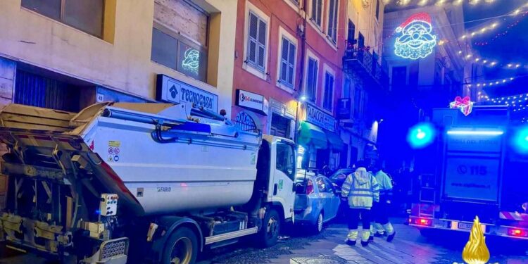 Sassari: incidente stradale in corso Vittorio Emanuele, una persona trasportata in ospedale in codice rosso