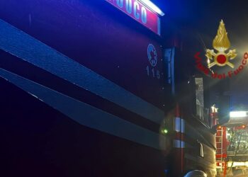 I vigili del fuoco sono intervenuti per l’incendio di una cascina nei pressi della località Medau Su Cramu, alla periferia di Cagliari