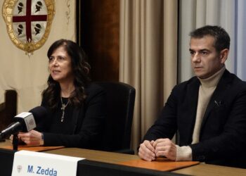 E’ stato firmato a Villa Devoto l’accordo di programma tra Regione e comune di Cagliari per il nuovo stadio Sant’Elia