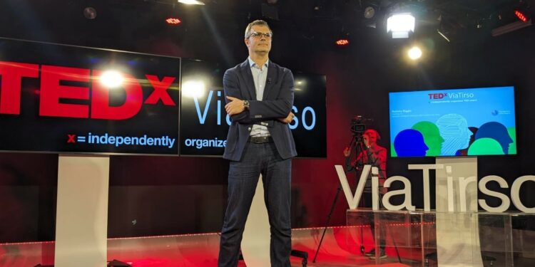 IEEE Fellow 2025 a un docente di UniCA; Battista Biggio del dipartimento di Ingegneria elettrica ed elettronica (DIEEE) ha ricevuto il riconoscimento internazionale