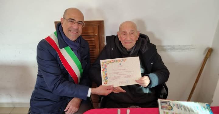 Ozieri: i 101 anni di zio Francesco Comida
