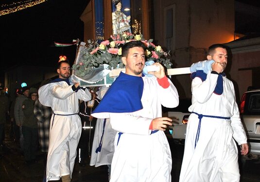 Ecco i confratelli e le consorelle entrati a far parte della Confraternita Beata Vergine della Difesa di Stintino