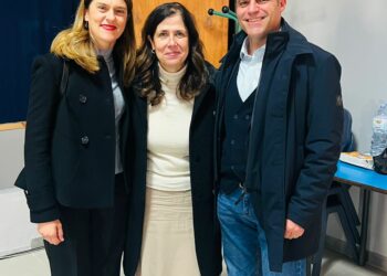 La presidente della Regione al Liceo Scientifico di Alghero per parlare di sanità, turismo, lavoro, trasporti e futuro di una generazione