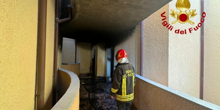 Olbia: incendio all’interno di un appartamento, danni ingenti