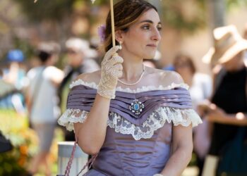 Torna La Grande Jatte, alla Passeggiata Coperta, un evento da sogno: Cagliari splendida come ai primi del ‘900 “Celebrando la Bohème”