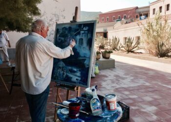 L’AiCS di Sassari presenta la mostra “Ritratti riciclati” dell’artista sassarese Piermario Laddomata: venerdì 20 dicembre l’inaugurazione